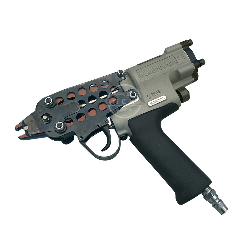 C Pneumatic tool